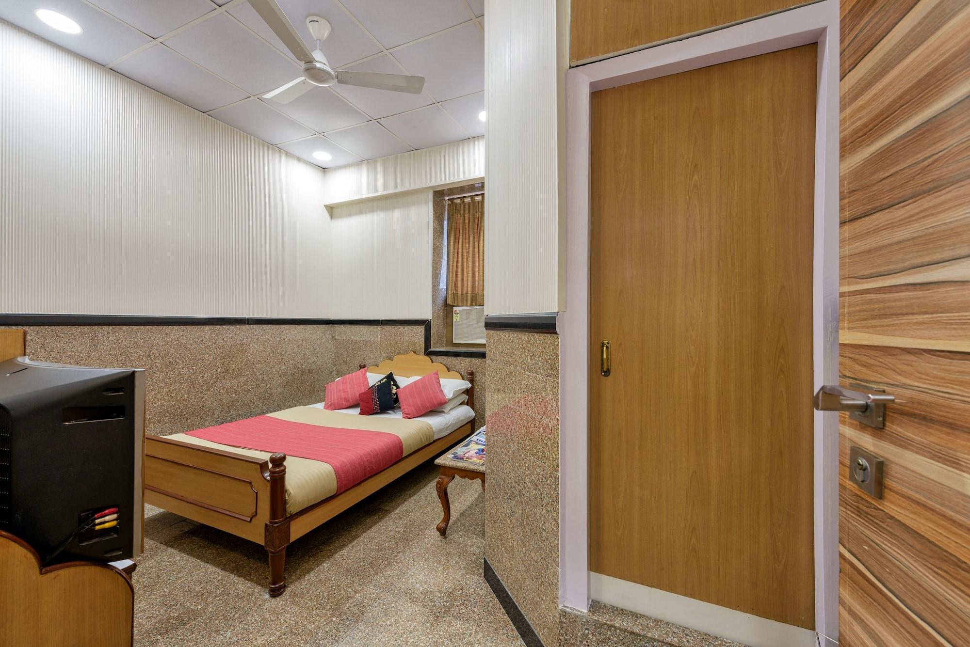 Hotel Royal Castle Mumbai Exterior photo