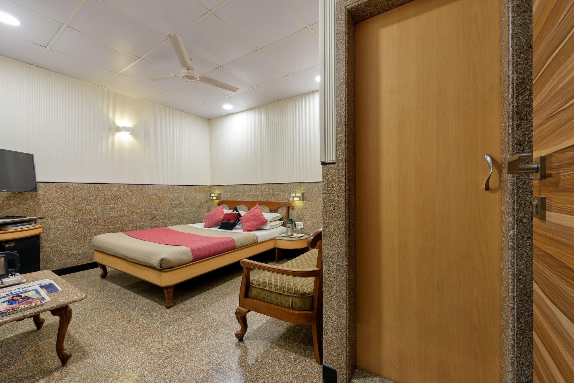 Hotel Royal Castle Mumbai Exterior photo