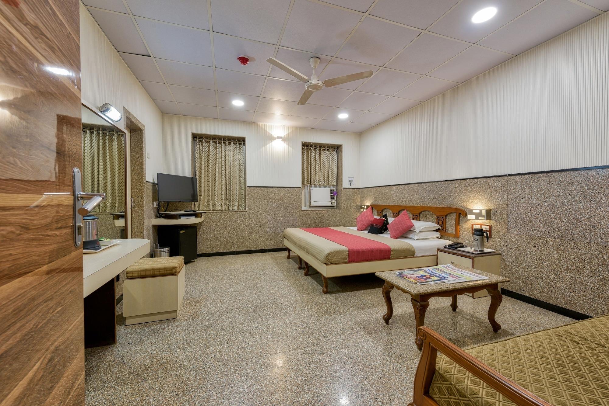 Hotel Royal Castle Mumbai Exterior photo